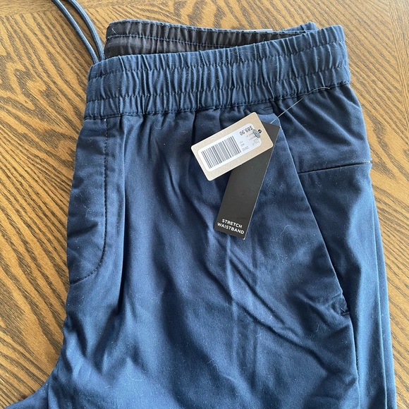 RW & CO Slim Fit Tapered Chinos | 29x32 - Picture 4 of 4